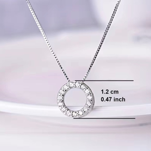 Silver Plated Shiny Zircon Circle Rings Pendant Necklace - Picture 2 of 6